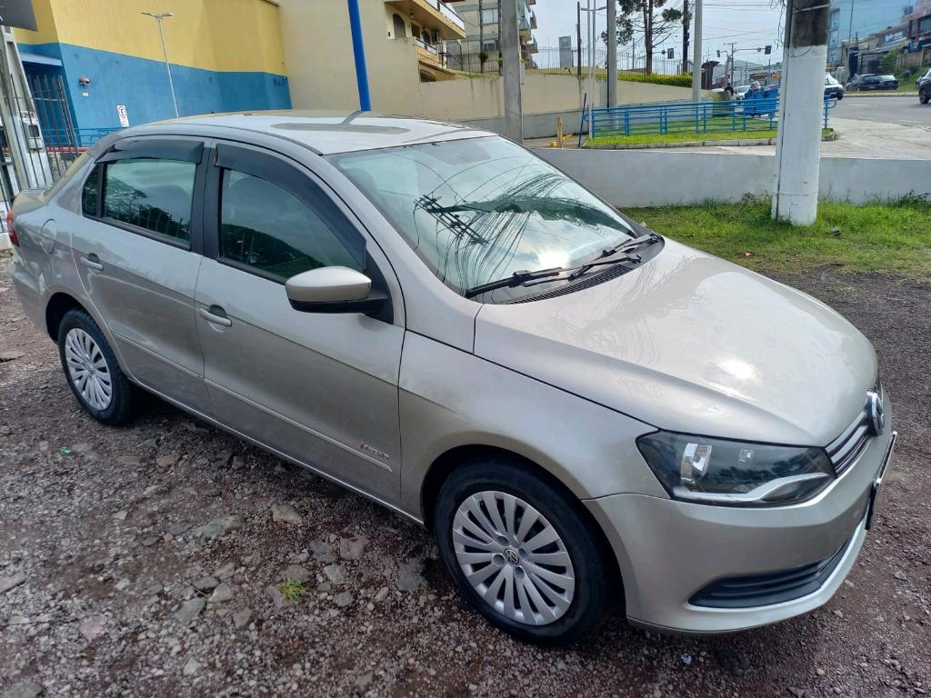 Volkswagen Voyage 2014