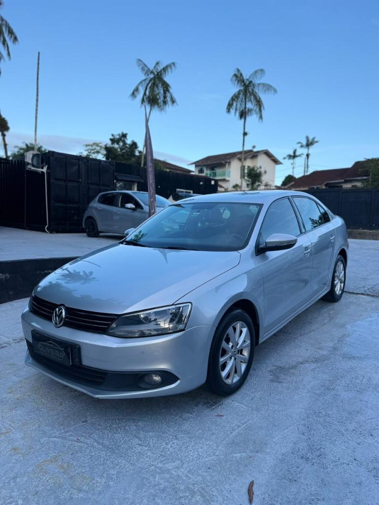 Volkswagen Jetta JETTA Comfortline 2.0 T.Flex 8V 4p Tipt. 2014