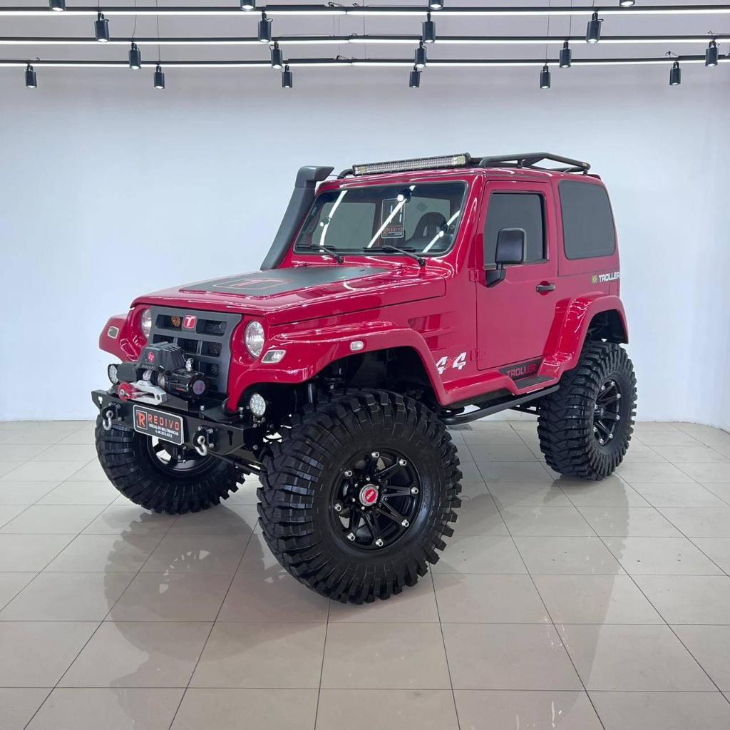 Troller T4 2011