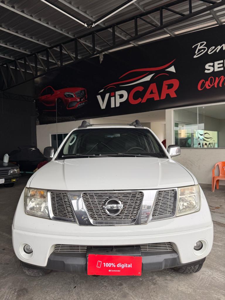 Nissan Frontier 2.5 Td Cd 4wd Le Attack Auto - Automática