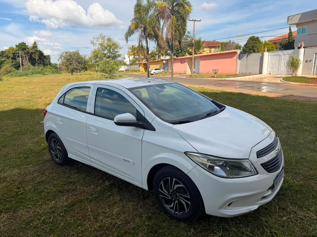 Chevrolet Onix 2017