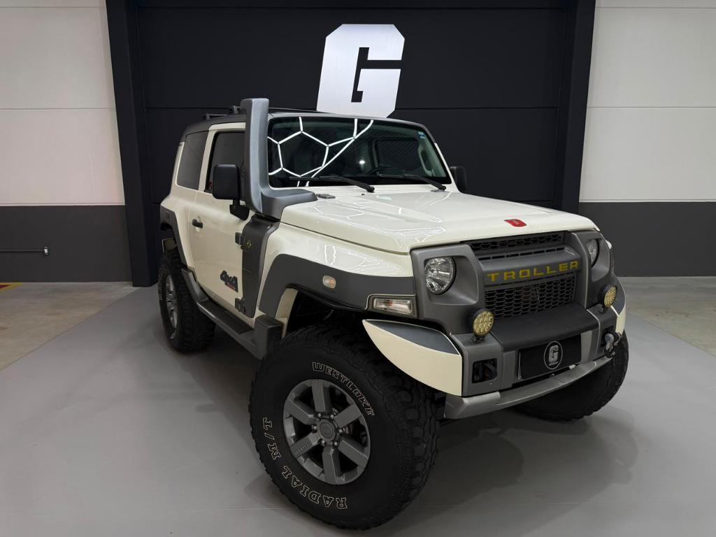 Troller T4 2015