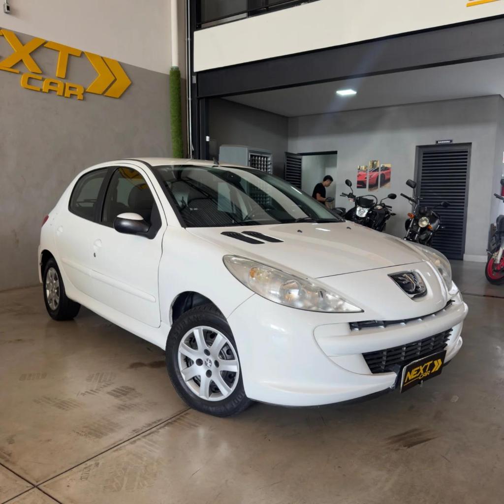 Peugeot 207 ACTIVE 1.4 8V FLEX 4P 2014