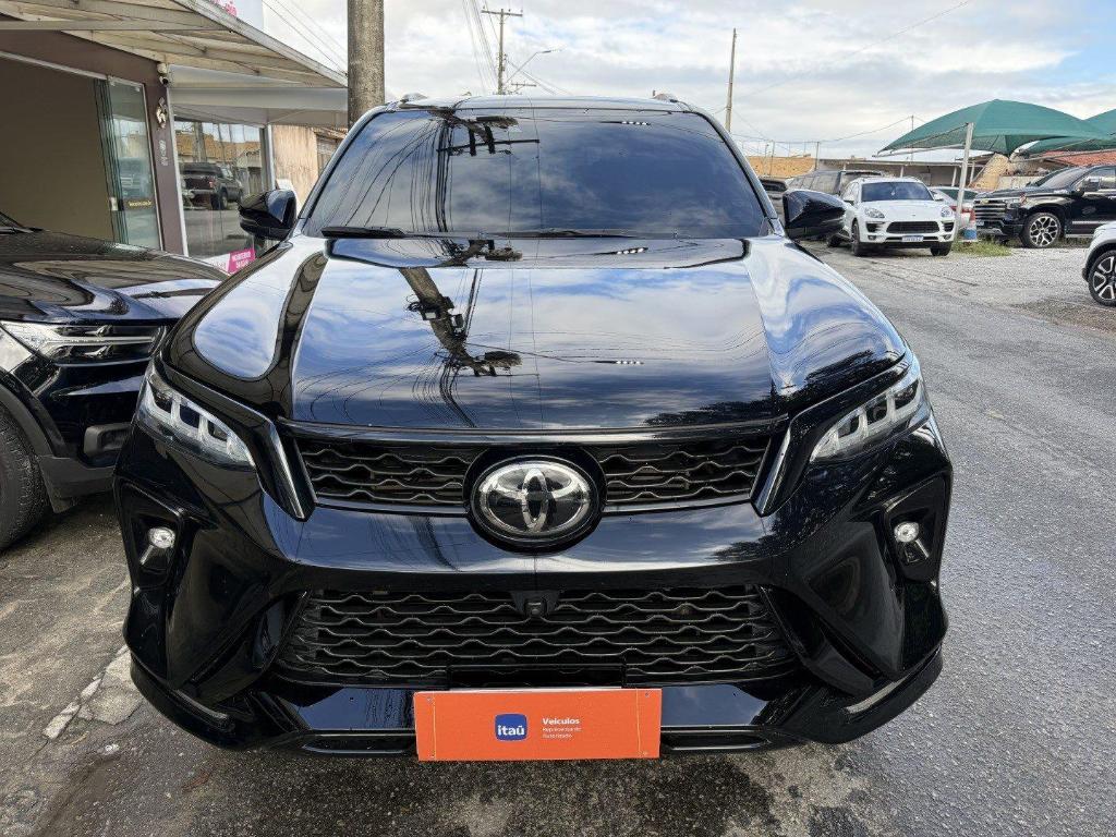 Toyota Hilux Sw4 2024
