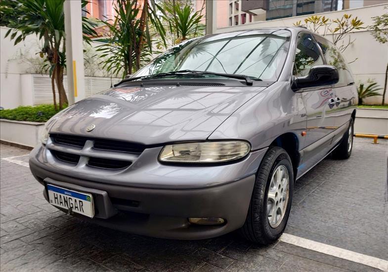 Chrysler Grand Caravan LE 3.3 AT 1999