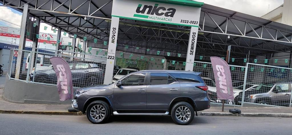 Toyota Hilux Sw4 SRX 4X4 2.8 TB 5LUG AT 2021