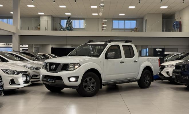 Nissan Frontier SV AT. CD 4X4 2.5 TB DIES. AUT. 2016
