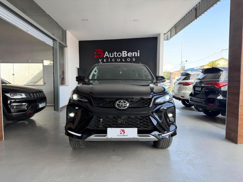 Toyota Sw4 2.8 Tdi Srx Platinum 7l Auto 4wd 2025