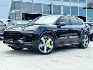 Foto do veículo Porsche Cayenne 3.0 V6 Phev E-hybrid Tiptronic 4wd
