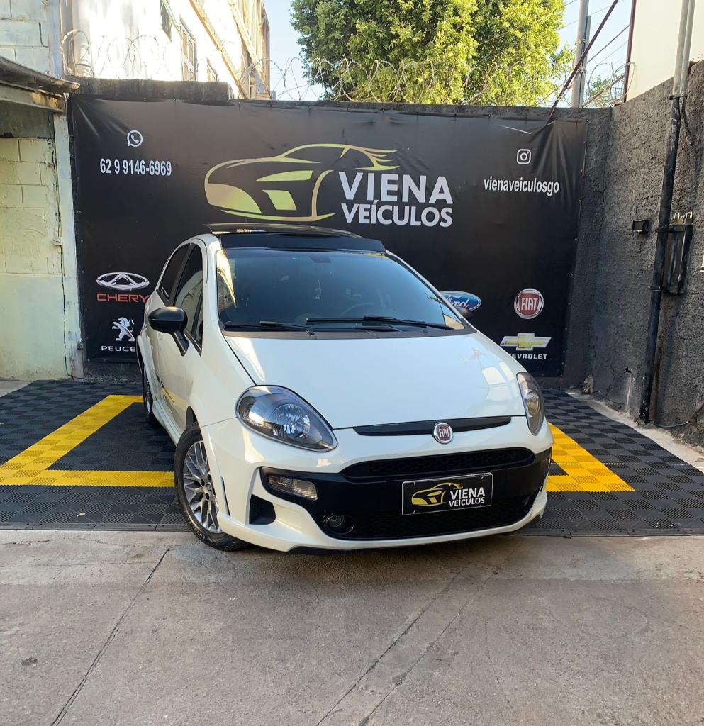 Fiat Punto BLACKMOTION 1.8 DUALOGIC FLEX 2014