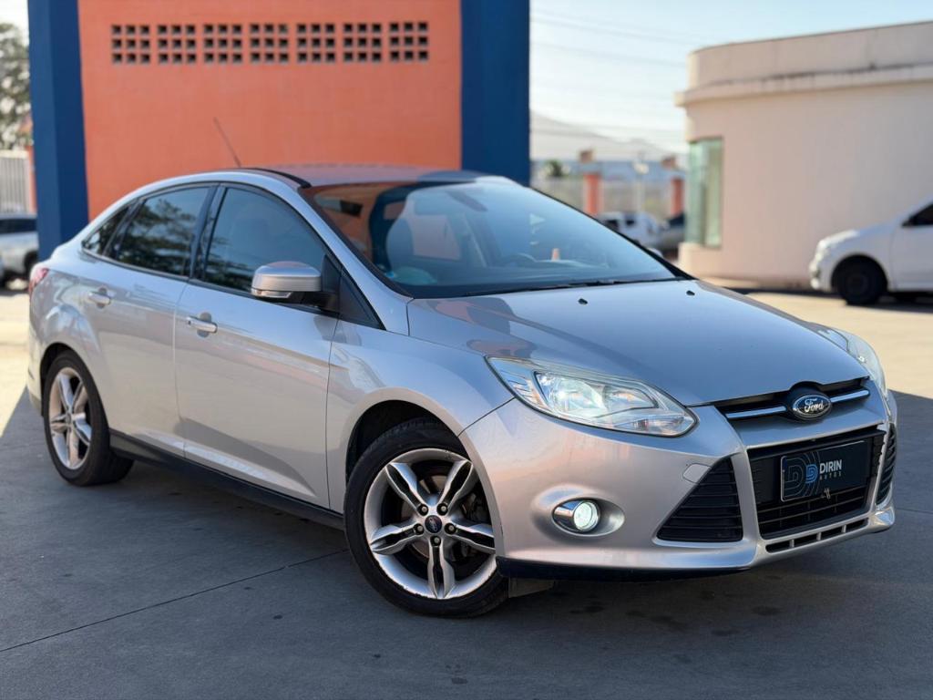 Ford Focus Focus 2.0 16V/SE/SE Plus Flex 5p Aut. 2014