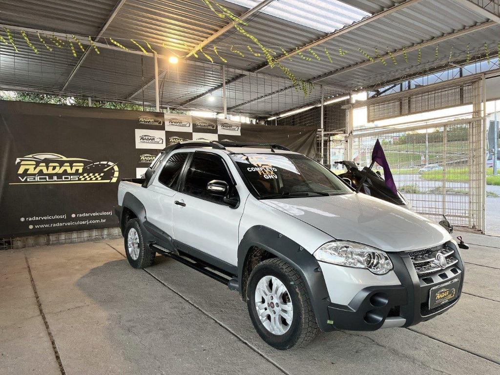 Fiat Strada CD ADVENTURE LOCKER 1.8 8V FLEX 2010