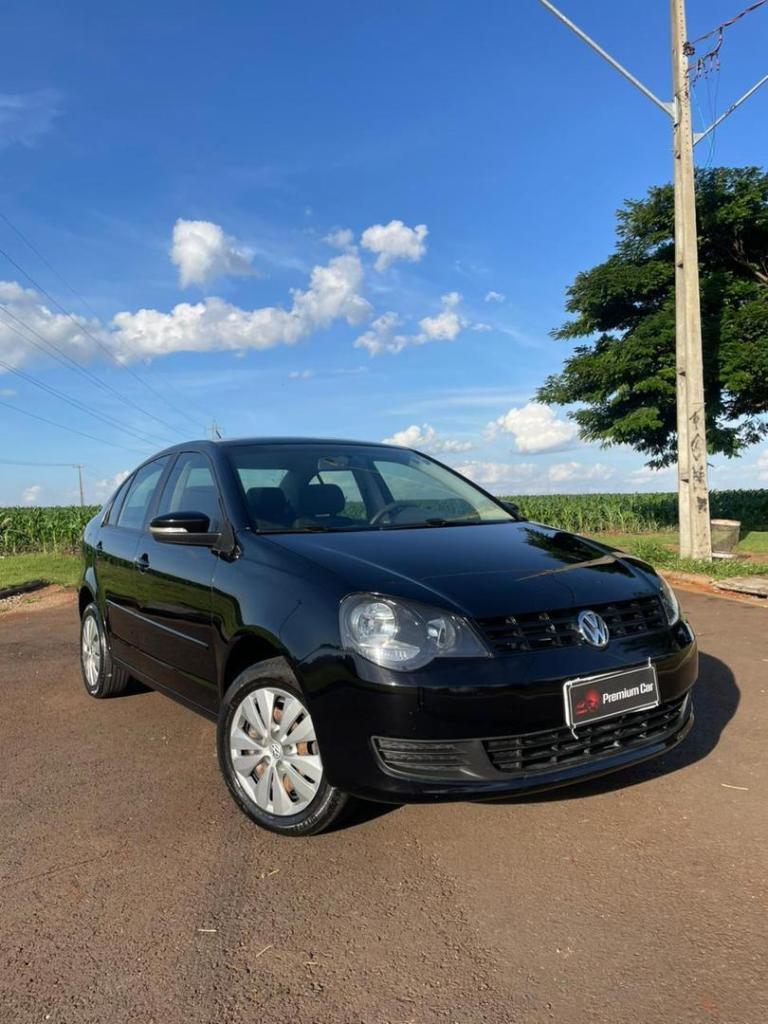 Volkswagen Polo Polo Sedan 1.6 Mi Total Flex 8V 4p 2014