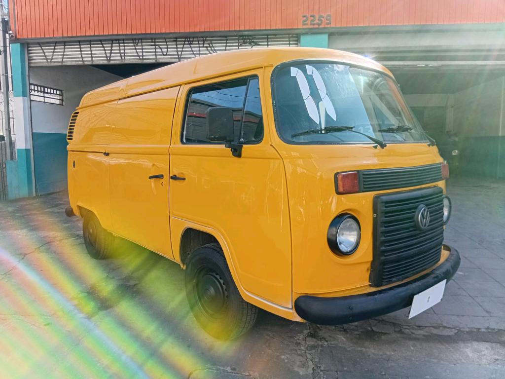 Volkswagen Kombi Kombi Furgão 1.4 Mi Total Flex 8V 2011