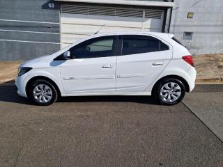 Foto do veículo Chevrolet Onix Hatch Joy 1.0 8v Flex 5p Mec.