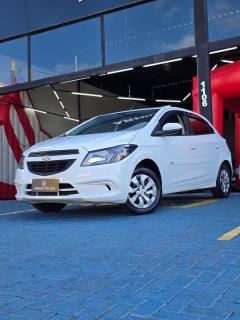 Foto do veículo Chevrolet Onix Hatch Joy 1.0 8v Flex 5p Mec.