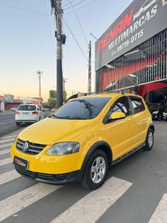 Foto do veículo Volkswagen Fox Sunrise 1.0 Mi Total Flex 8v 5p