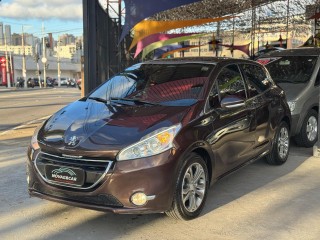 Foto do veículo Peugeot 208 Griffe 1.6 Flex 16v 5p Aut.
