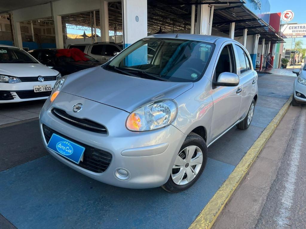 Nissan March 1.0 16V FLEX FUEL 5P 2013