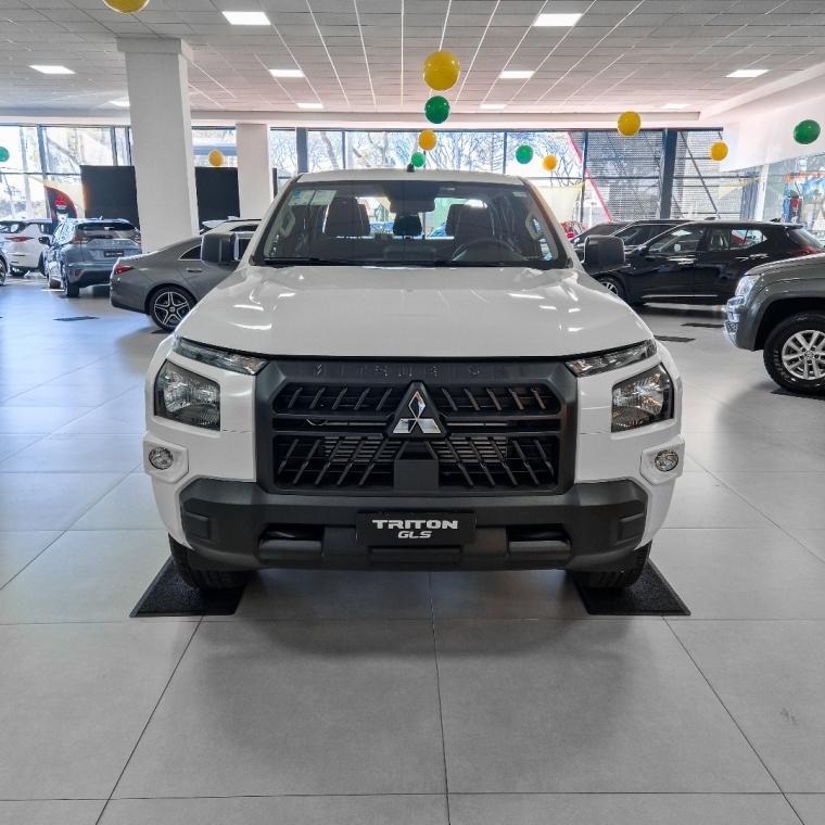 Mitsubishi Triton 2.4 D Gls Auto 4wd 2027