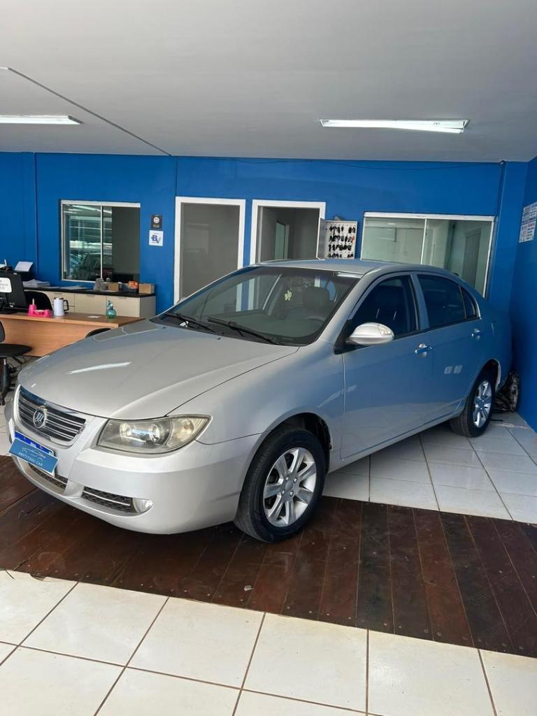 Lifan 320 LX 1.3 16V MT 2011