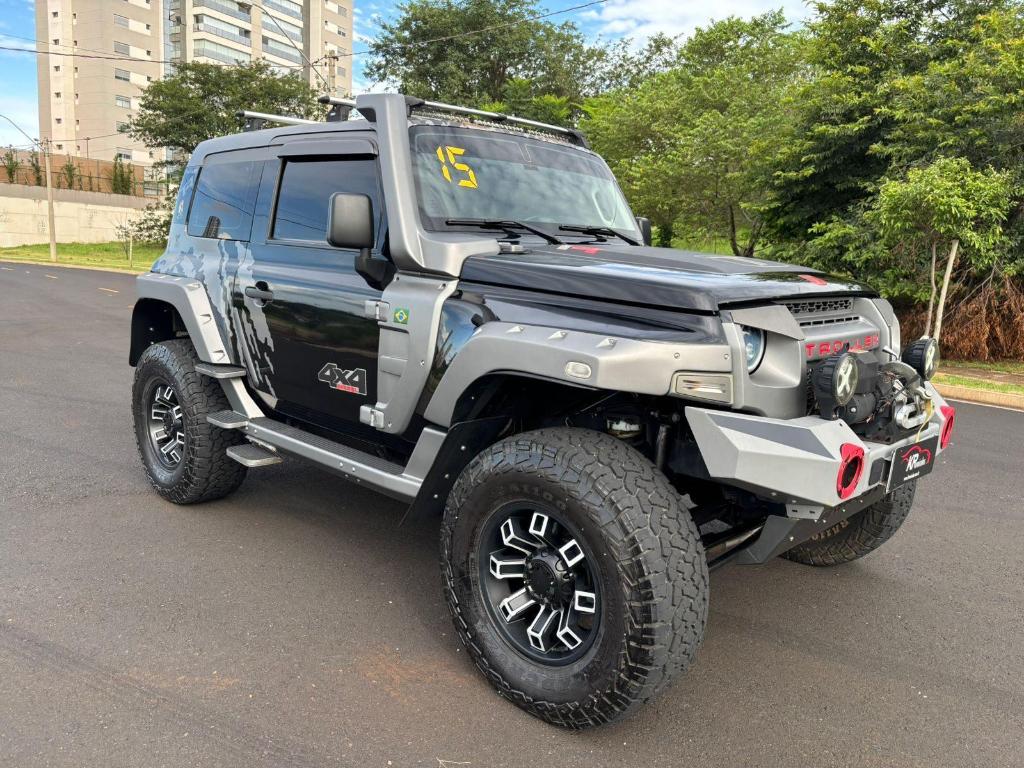 Troller T4 2015