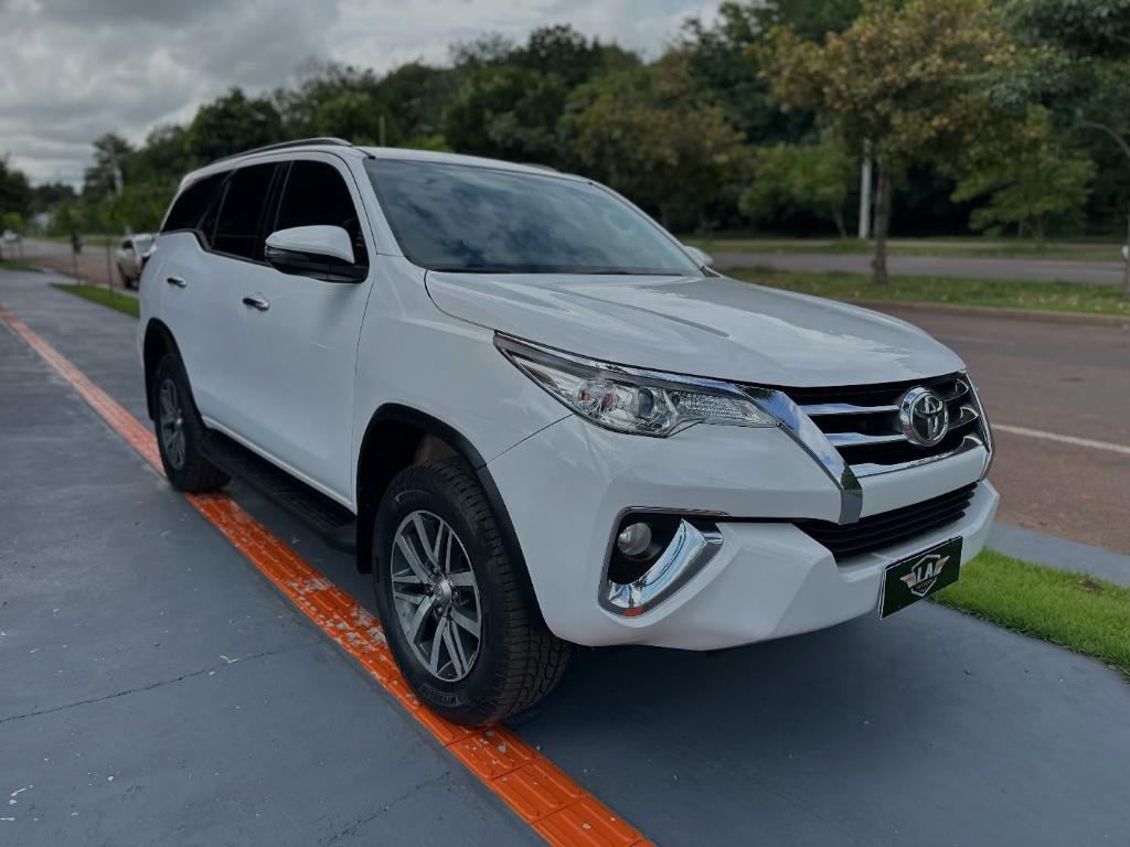 Toyota Sw4 HILUX SW4 SRV 4X2 2.7 FLEX 16V AUT. 2019