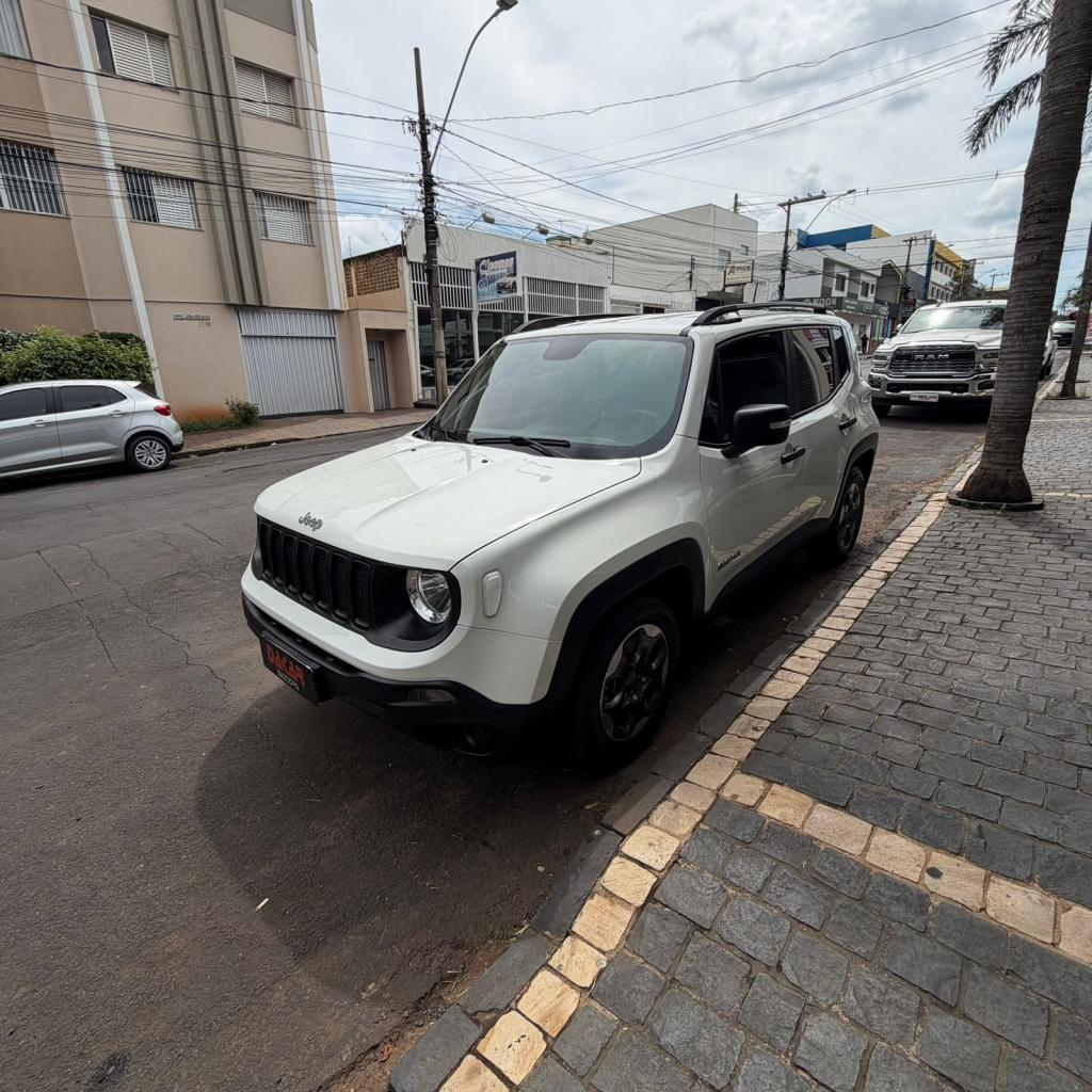 Jeep Renegade1.8 4x2 Flex 16v Aut. - Automática