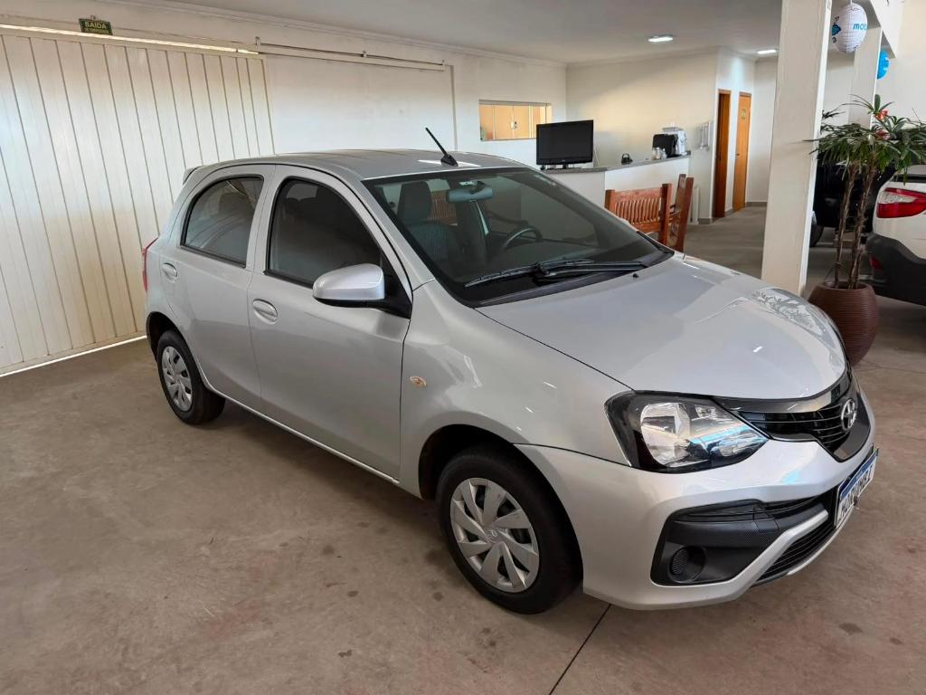 Toyota Etios 2021