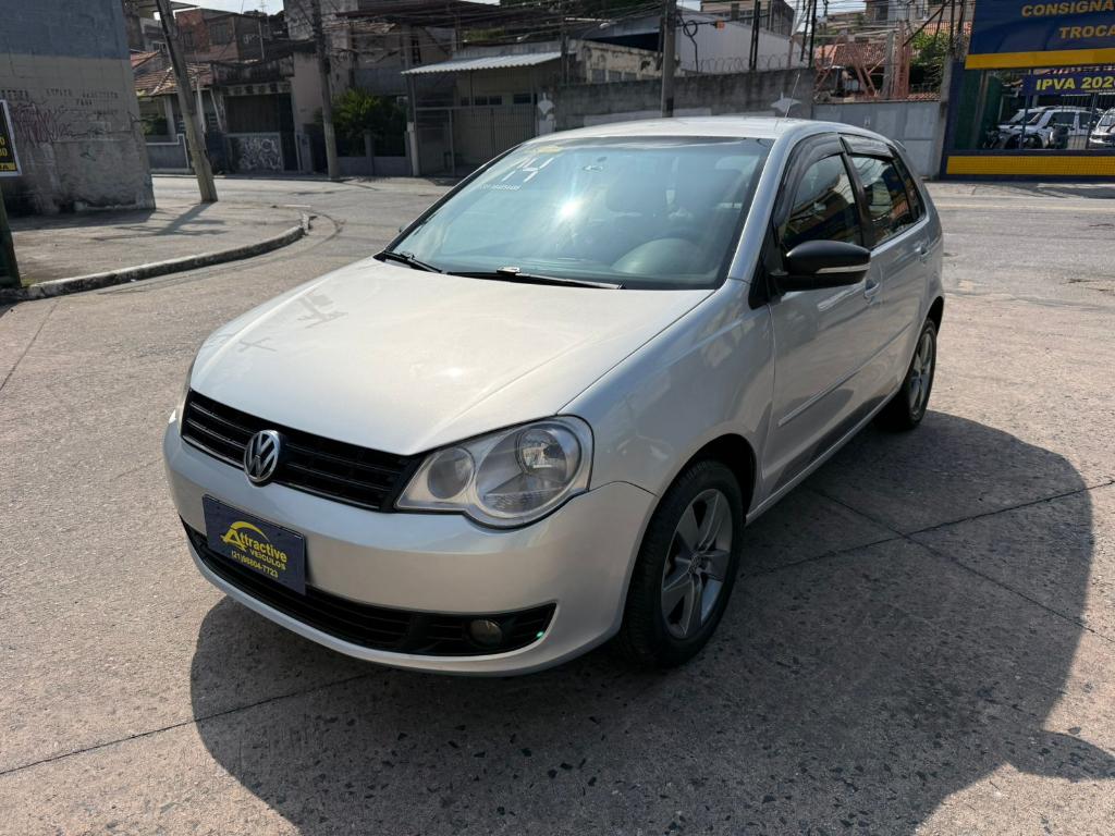Volkswagen Polo Polo SPORTLINE 1.6 Mi Total Flex 8V 5p 2014