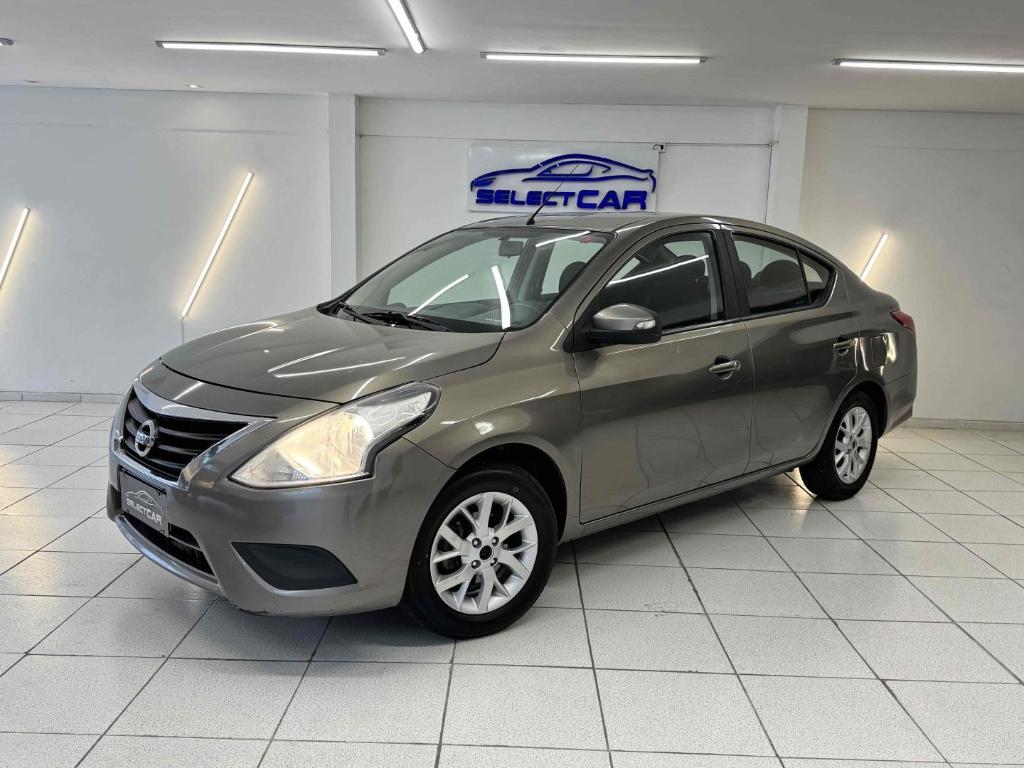 Nissan Versa 2020