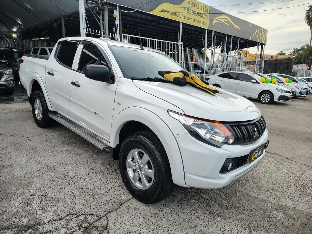 Mitsubishi L200 2023