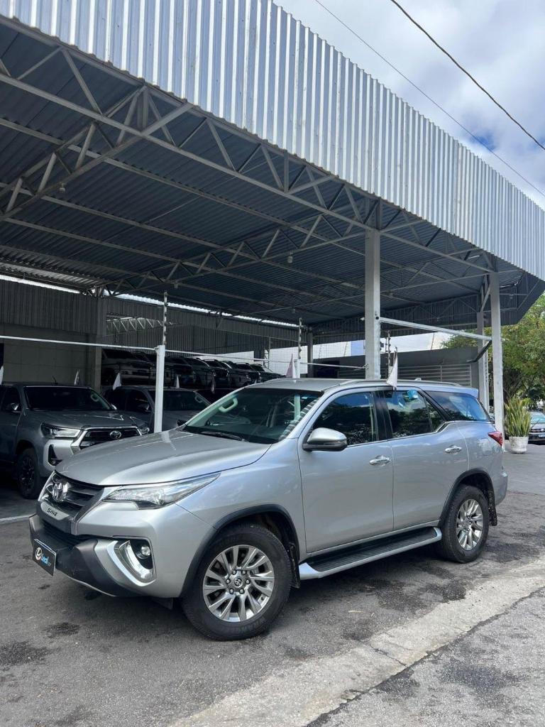 Toyota Sw4 Hilux SW4 SRX 4x4 2.8 TDI 16V Dies. Aut. 2019