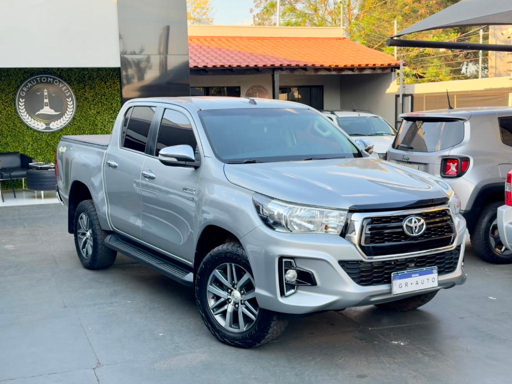 Toyota Hilux 2.7 SRV 4X2 CD 16V FLEX 4P AUTOMÁTICO 2017