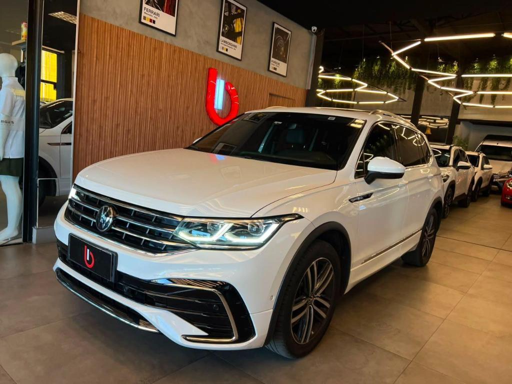 Volkswagen Tiguan TIGUAN Allspac R-Line 300 TSI 2.0 2024
