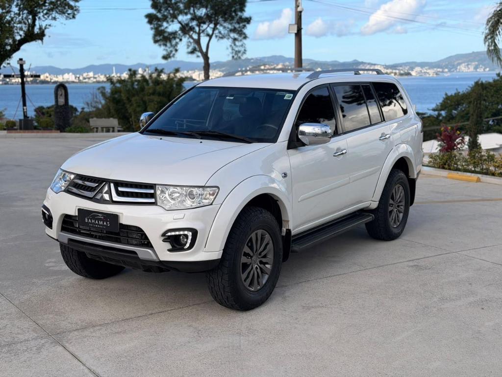 Mitsubishi Pajero 2017