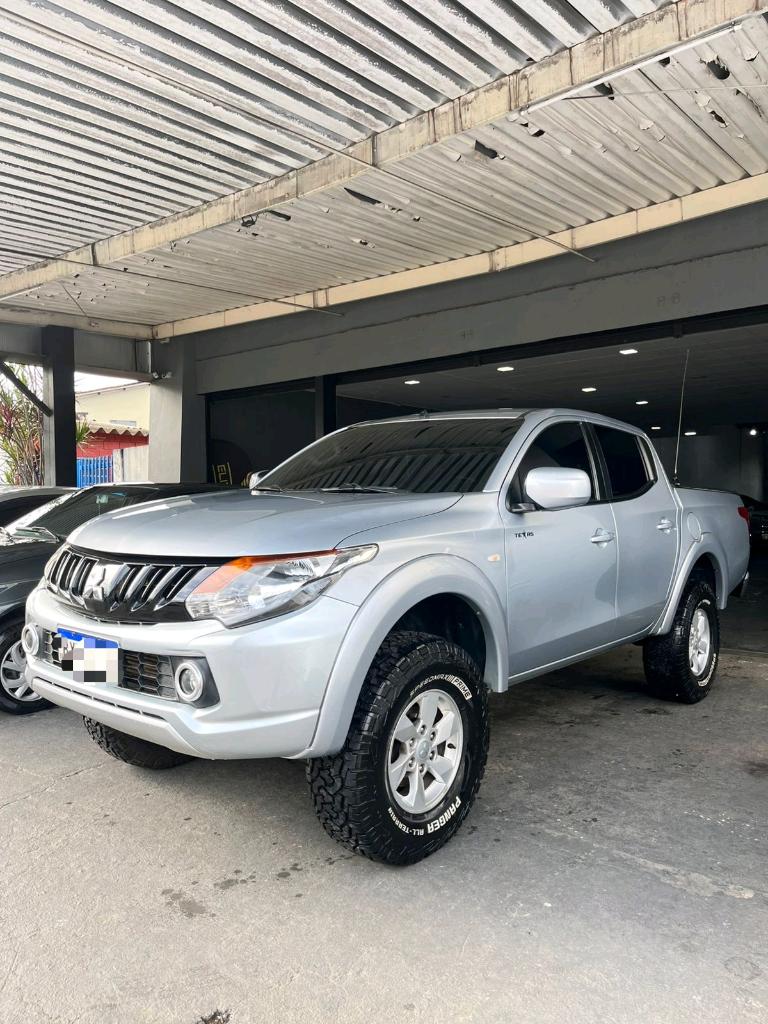 Mitsubishi L200 OTHERS 2020