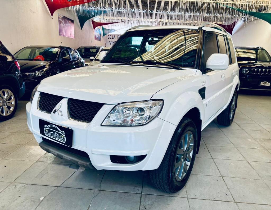 Mitsubishi Pajero Pajero TR4 2.0 Flex 16V 4X2 Aut. 2014