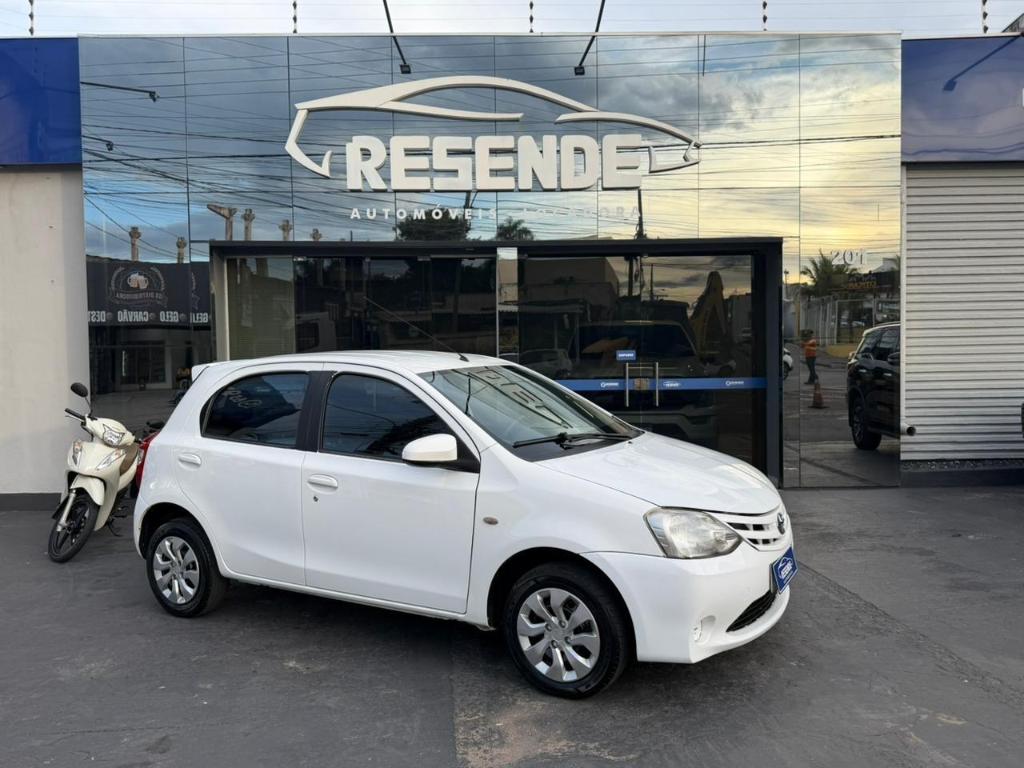 Toyota Etios 1.3 16V FLEX 2014