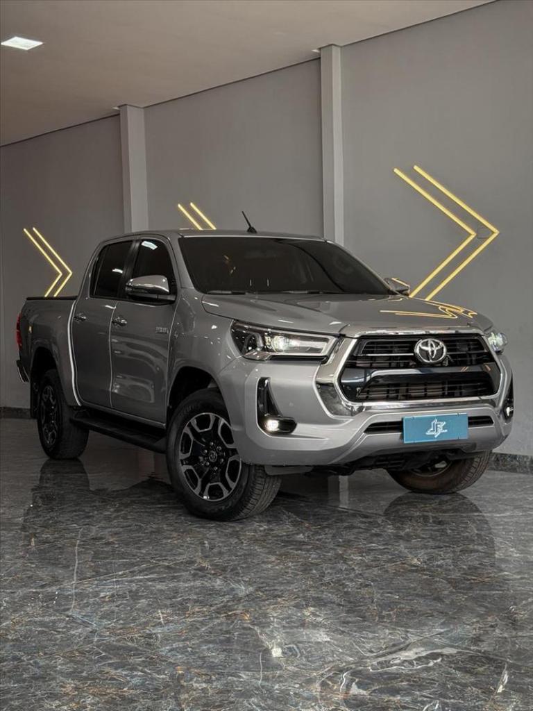 Toyota Hilux CD SRV 4X4 2.8 TDI DIESEL AUT. 2025