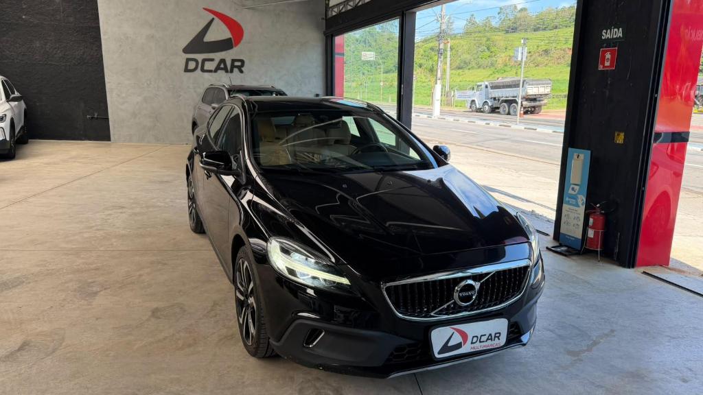 Volvo V40 V40 T-4 Cross Country 2.0 FWD Aut. 2017