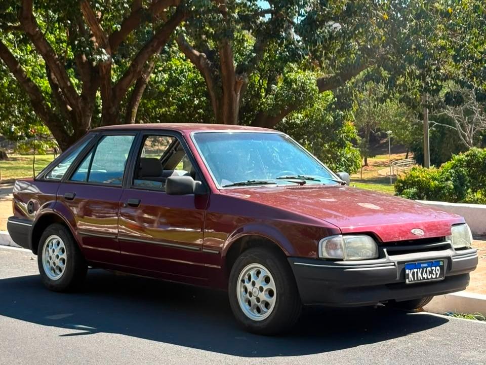 Ford Escort 1.8 XR3 CONVERSÍVEL 8V ÁLCOOL 2P MANUAL 1992