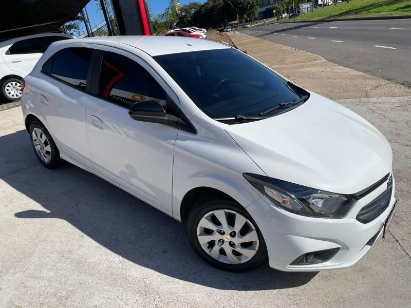 Chevrolet Onix Hatch Joy 1.0 8v Flex 5p Mec. - Manual