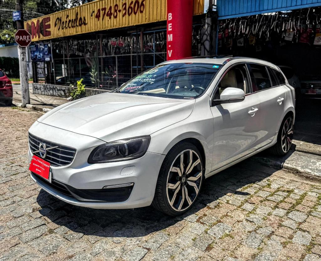 Volvo V60 MOMENTUM T5 DRIVE-E FWD 2.0 TB AT 2016
