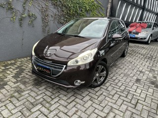 Foto do veículo Peugeot 208 Griffe 1.6 Flex 16v 5p Aut.
