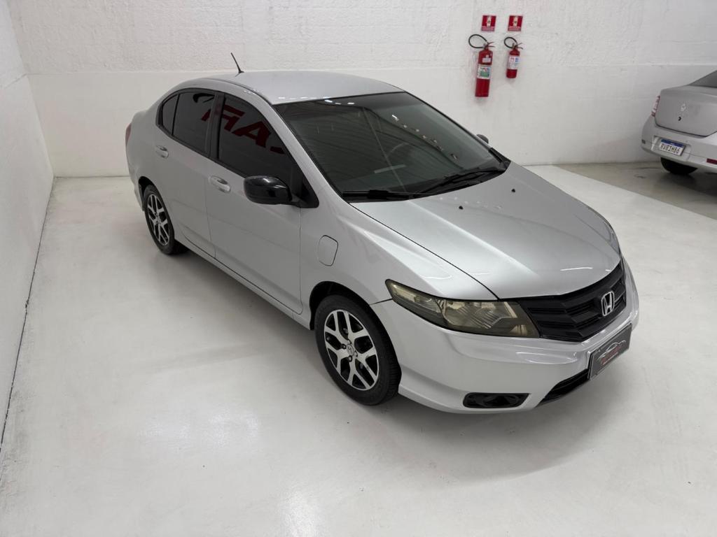 Honda City CITY Sedan SPORT 1.5 FLEX 16V 4p Mec. 2014