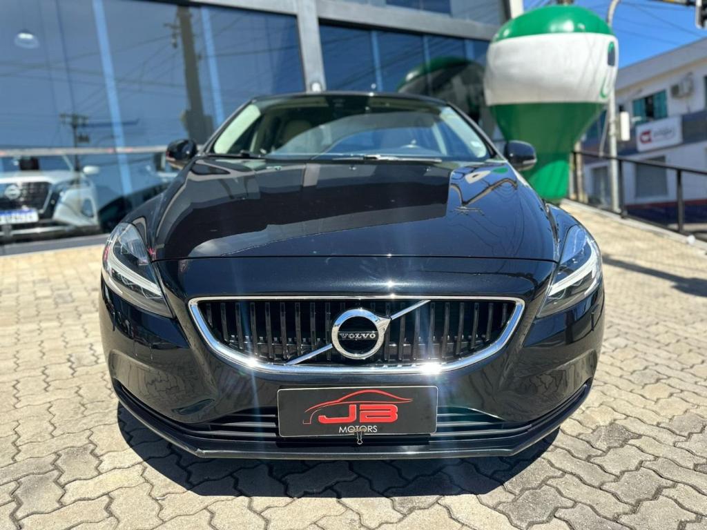 Volvo V40 2.0 2019