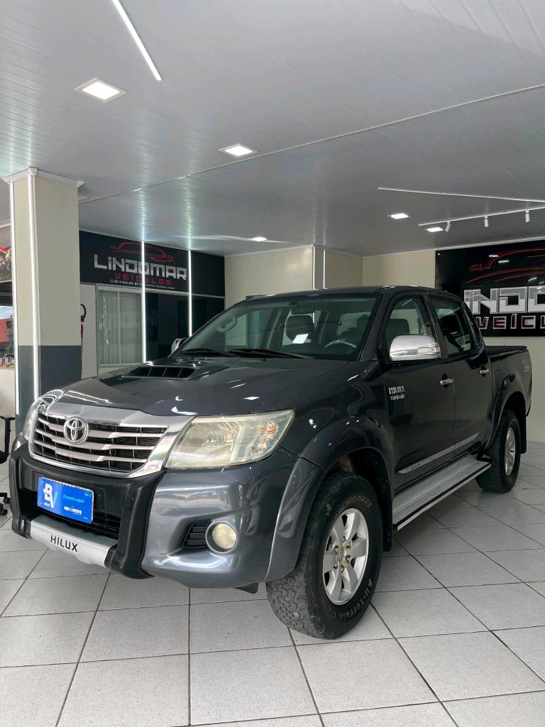 Toyota Hilux 2012