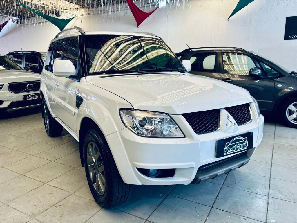 Mitsubishi Pajero Pajero TR4 2.0 Flex 16V 4X2 Aut. 2014