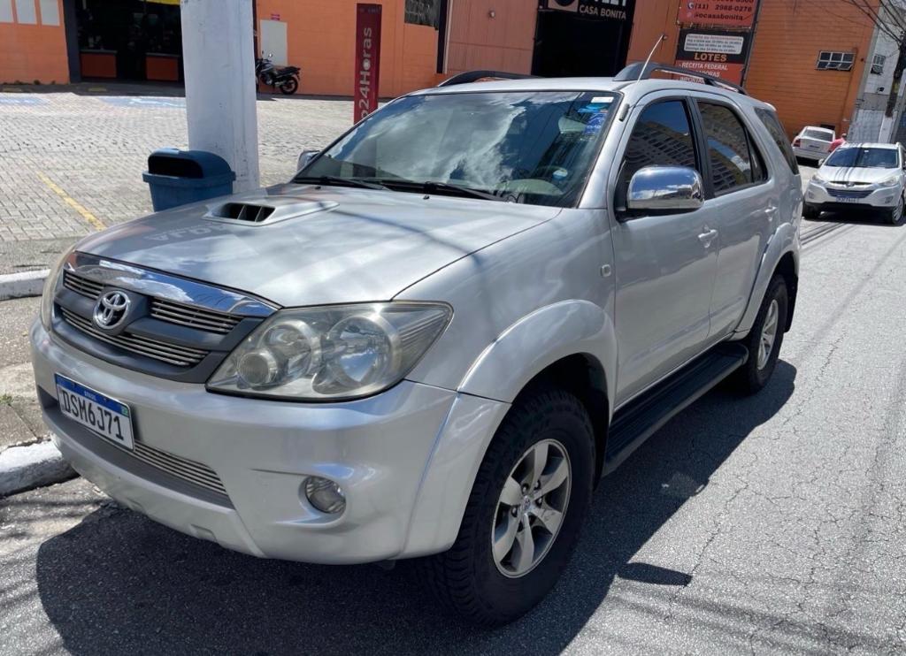 Toyota Hilux Sw4 3.0 4wd Srv 2006